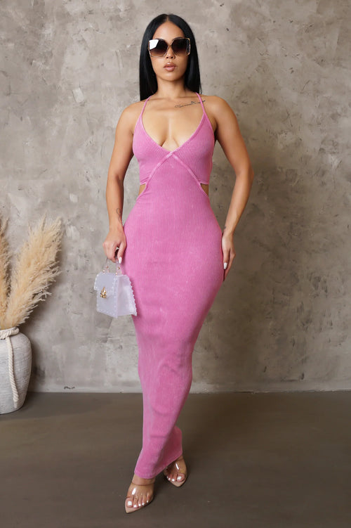 Hardest to love maxi dress pink